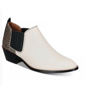 NWT Coach Devin Ankle Snakeskin and White Leather Boots Booties Size 8